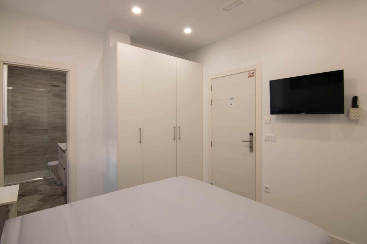 Suite Oslo León Buitenkant foto